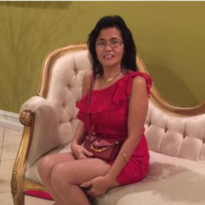 Meet your Posher, Imelda